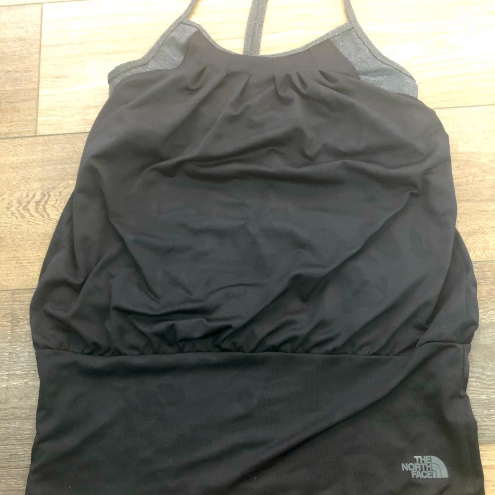 Women’s The North Face tank